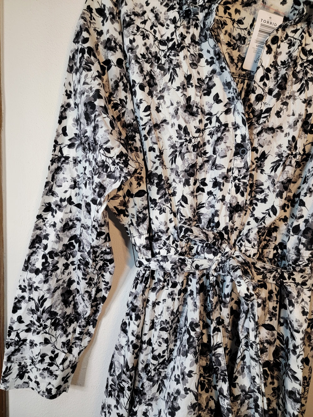 Torrid Poplin Mini Shirt Dress Ditzy Floral Black & White Sz 2X NWT - Picture 6 of 16